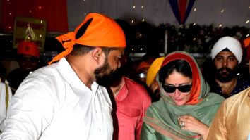 Photos: Kareena Kapoor Khan snapped at a Gurudwara in Khar