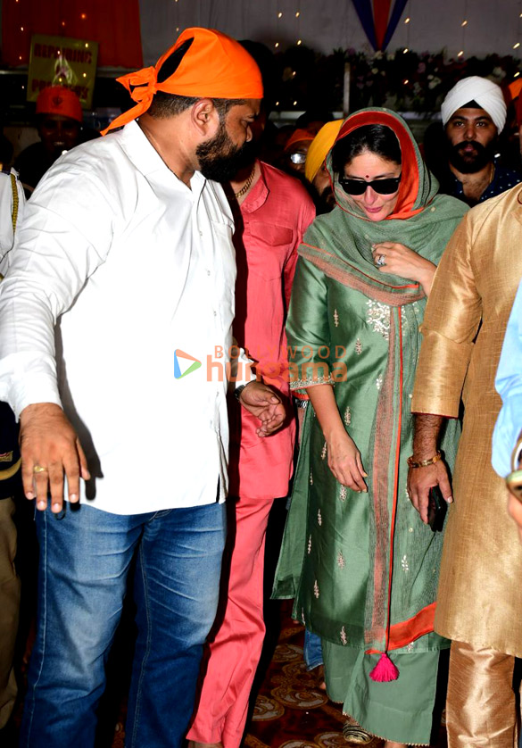 photos kareena kapoor khan snapped at a gurudwara in khar 1