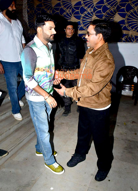 photos manoj tiwari pawan singh and others snapped on the sets of the kapil sharma show 3