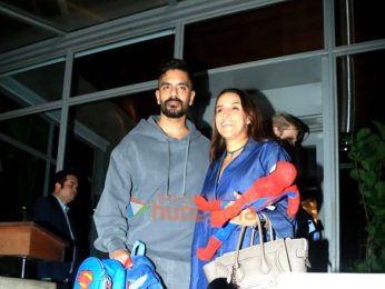 Photos: Neha Dhupia, Angad Bedi, Archana Puran Singh and others snapped in Bandra Photos: Neha Dhupia, Angad Bedi, Archana Puran Singh and others snapped in Bandra