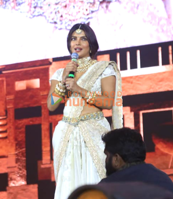 photos priyanka chopra jonas prithviraj sukumaran mahesh babu and others grace the grand varanasi event 7