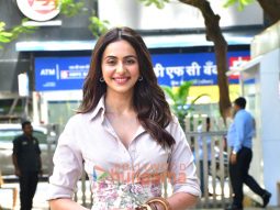 Photos: Rakul Preet Singh snapped promoting De De Pyaar De 2