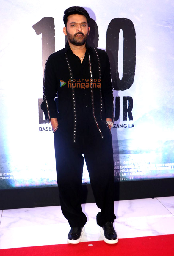 photos ranveer singh tiger shroff karan johar arjun kapoor and others grace the premiere of 120 bahadur 14 2