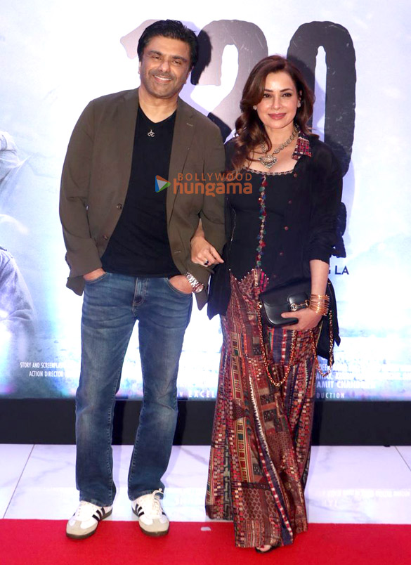 photos ranveer singh tiger shroff karan johar arjun kapoor and others grace the premiere of 120 bahadur 3 2