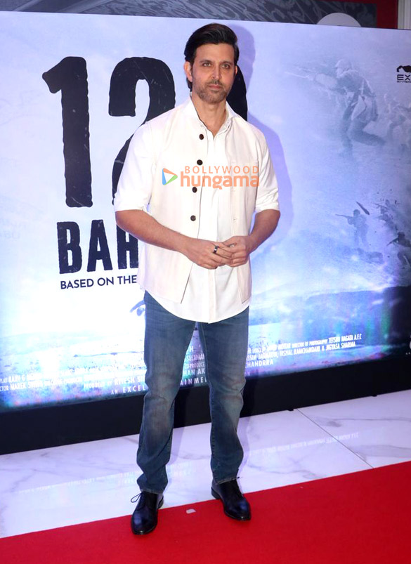 photos ranveer singh tiger shroff karan johar arjun kapoor and others grace the premiere of 120 bahadur 9 2