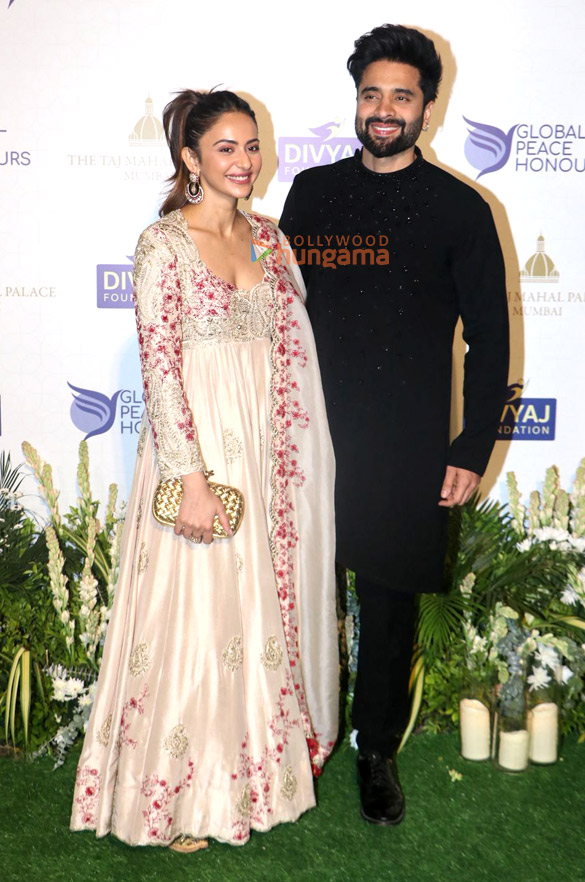 photos ranveer singh tiger shroff rakul preet singh bhumi pednekar and others snapped attending the walk of honour at the global peace honours 2025 13