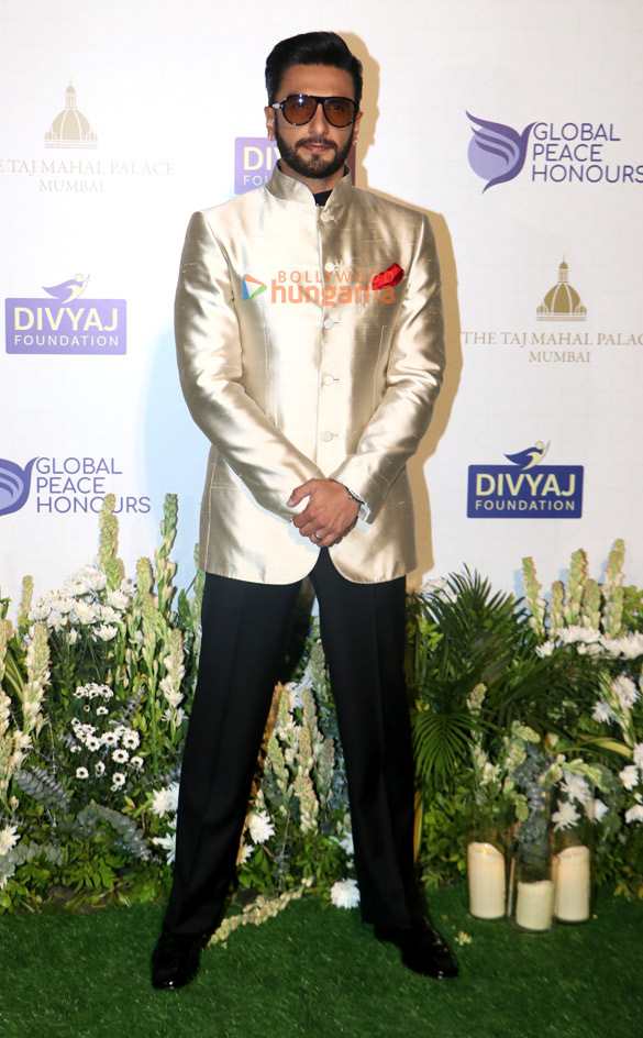 photos ranveer singh tiger shroff rakul preet singh bhumi pednekar and others snapped attending the walk of honour at the global peace honours 2025 35
