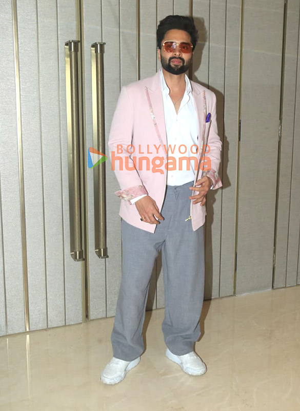 photos rohit shetty harbhajan singh jackky bhagnani and saina nehwal snapped at national fitness wellness conclave 5