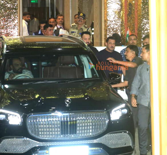 photos salman khan snapped at kalina airport 4 11