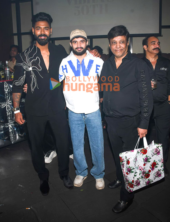 photos siddharth nigam hosts a glittering birthday extravaganza for his mother vibha nigam 18
