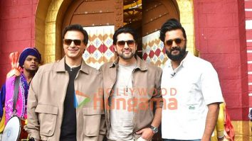 Photos: Vivek Oberoi, Aftab Shivdasani, Riteish Deshmukh and others snapped promoting Mastiii 4