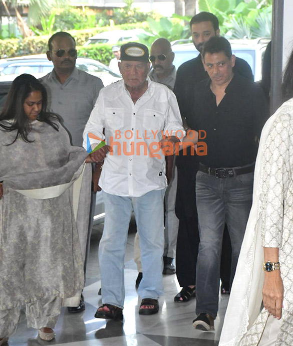 photos zayed khan sanjay khan and others attend late zarine katrak khans prayer meet 612 20