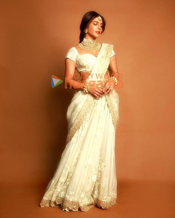 priyanka chopra jonas 6 7