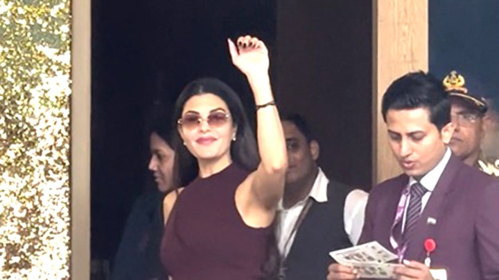 Travel mode ON! Jacqueline Fernandez