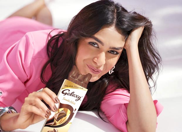 Mrunal Thakur shines as the brand new model Ambassador of Galaxy Chocolate : Bollywood Information Mrunal Thakur shines as the brand new model Ambassador of Galaxy Chocolate : Bollywood Information