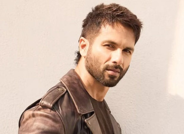 Shahid Kapoor serves effortless beach style, fans call him ‘most handsome munda’