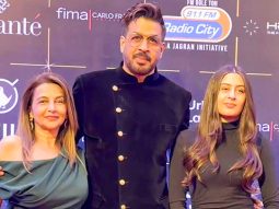 Ab pehechana! Rajat Bedi pose with his family at Bollywood Hungama’s OTT India Fest 2025