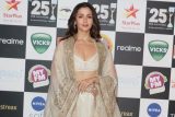 Alia Bhatt, Daisy Shah, Manoj Bajpayee and others grace the red carpet of the 25th ITA Awards