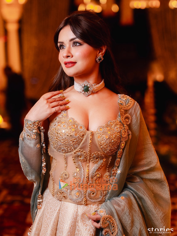 avneet kaur 2 78