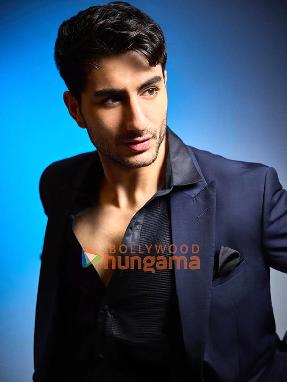 ibrahim ali khan 3 8