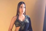 Janhvi Kapoor slays in an Royal Blue velvet saree