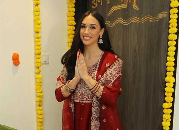 Lauren Gottlieb performs Grah Pooja as she moves into her new Mumbai home, calls it an invitation for “peace and gratitude”