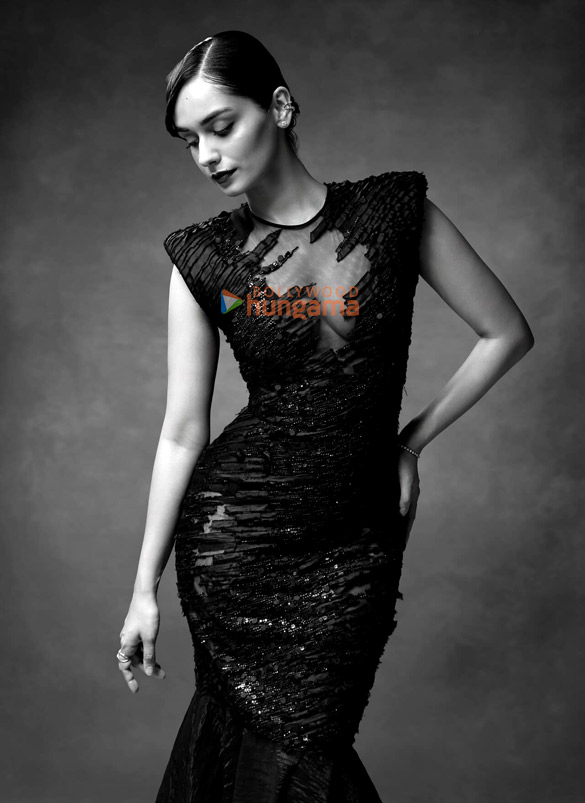 manushi chhillar 1 214