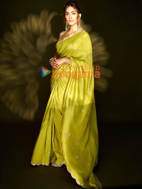 mrunal thakur 3 153