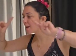 Nauheed Cyrusi’s family masti time