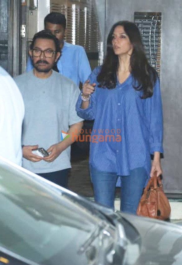 photos aamir khan and gauri spratt snapped in bandra 1