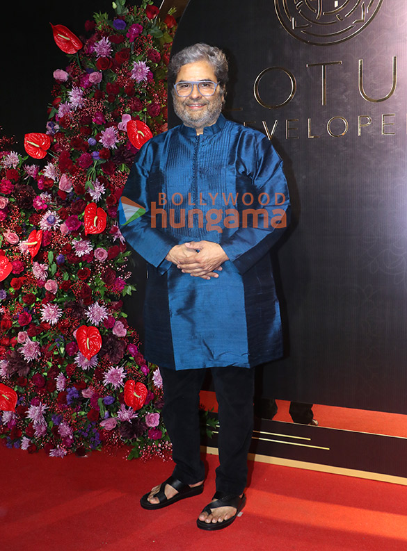 photos ajay devgn tiger shroff shriya saran elli avrram and others attend anand pandits birthday bash 6