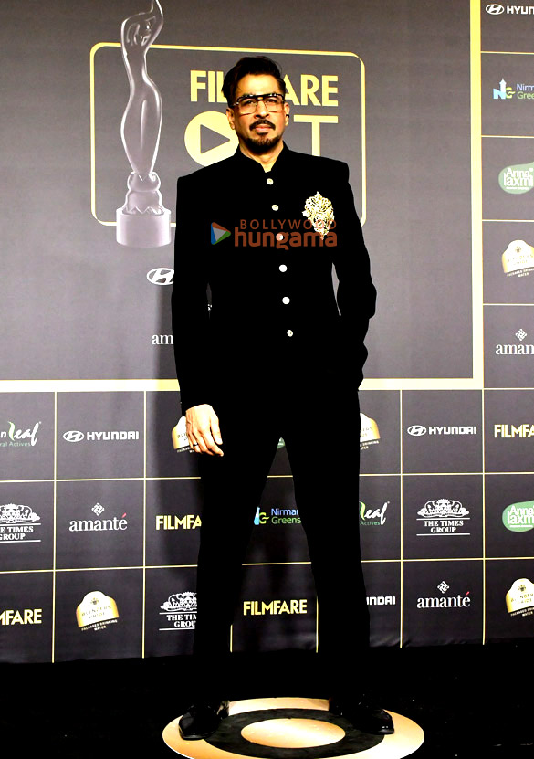 photos alia bhatt vicky kaushal ananya panday sanya malhotra fatima sana shaikh and others attend the filmfare ott awards 2025 2