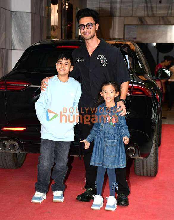 photos alizeh agnihotri salim khan aayush sharma and others snapped at salman khans mother sushila charaks birthday party in bandra 767 3