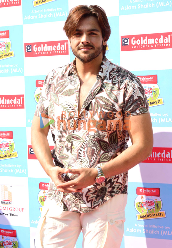 photos ashish chanchlani ayesha khan ishita raj sharma and others were snapped at malad masti season 9 2