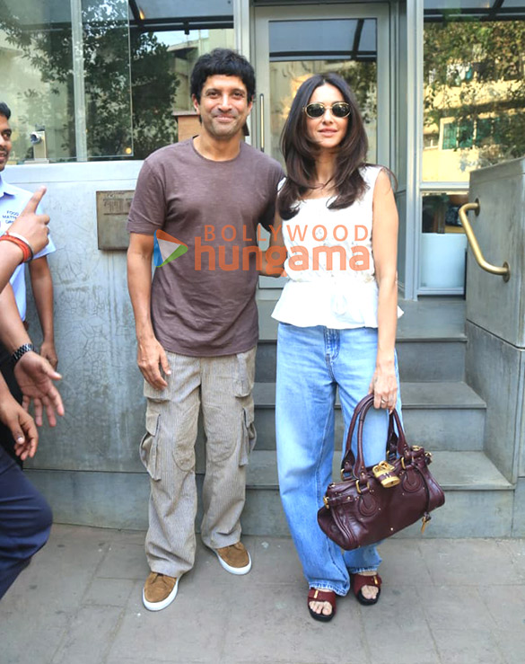 photos farhan akhtar shibani dandekar and ritesh sidhwani snapped in bandra 6