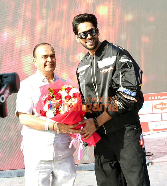 photos farrhana bhatt nyra banerjee and others attend malad masti by mla aslam shaikh 11