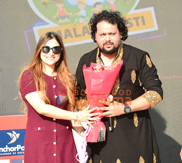 photos farrhana bhatt nyra banerjee and others attend malad masti by mla aslam shaikh 4