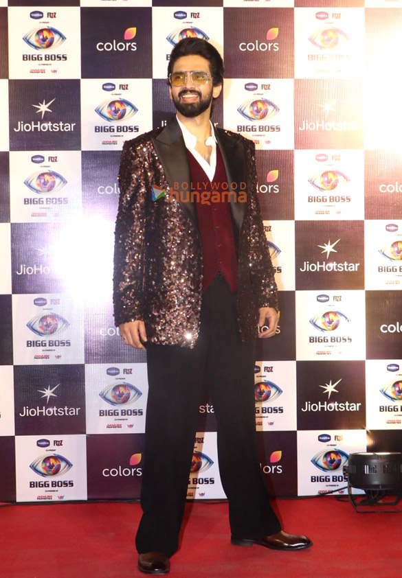 photos gaurav khanna amaal mallik and others grace the grand finale of bigg boss 19 6