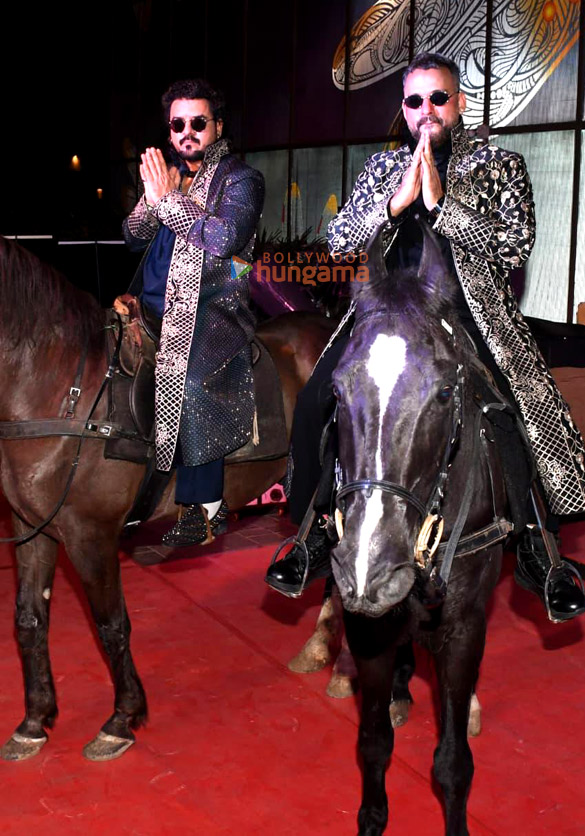 photos john abraham sonu nigam neil nitin mukesh and others attend the grand release of roohaniyat 1
