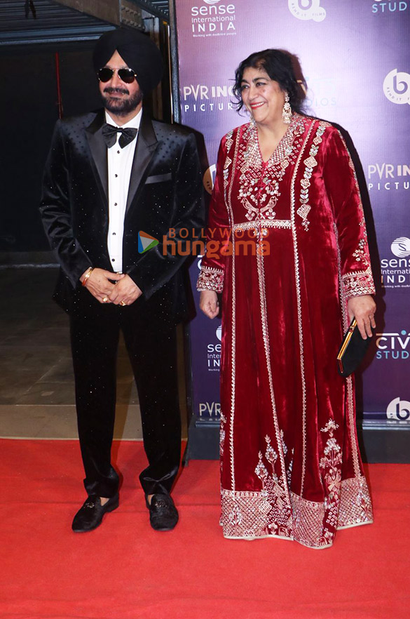 photos karan johar amruta fadnavis manish malhotra and others grace the premiere of christmas karma 7