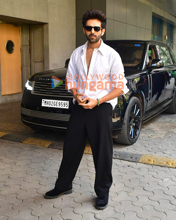 photos kartik aaryan ananya panday karan johar and others grace the trailer launch of tu meri main tera main tera tu meri 4