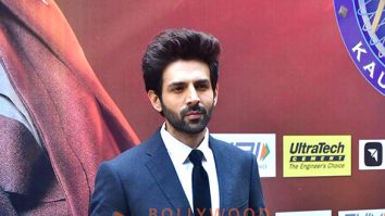 Photos: Kartik Aaryan and Ananya Panday snapped on the sets of Kaun Banega Crorepati