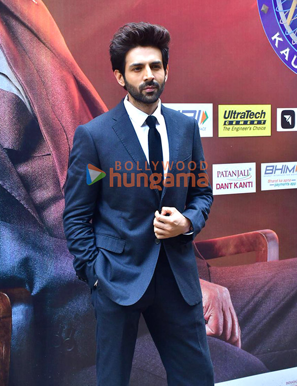 Photos: Kartik Aaryan and Ananya Panday snapped on the sets of Kaun Banega Crorepati