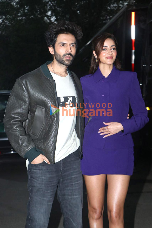 photos kartik aaryan and ananya panday snapped promoting their film tu meri main tera main tera tu meri 7