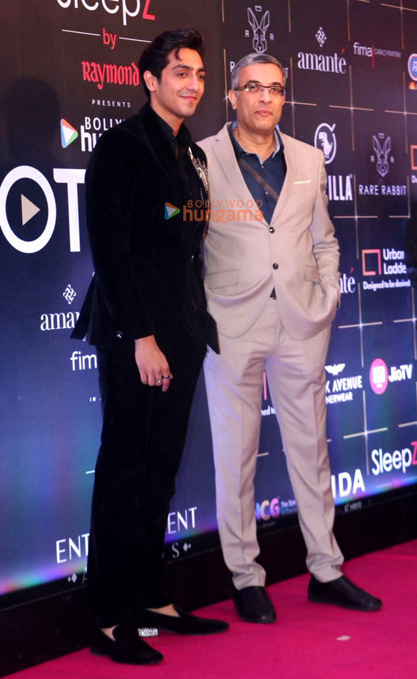photos kriti sanon ameesha patel ahaan panday aneet padda elnaaz norouzi sanjeeda sheikh and others grace the red carpet and awards ceremony of bollywood hungama ott india fest 2025 1135 10 photos kriti sanon ameesha patel ahaan panday aneet padda elnaaz norouzi sanjeeda sheikh and others grace the red carpet and awards ceremony of bollywood hungama ott india fest 2025 1135 10