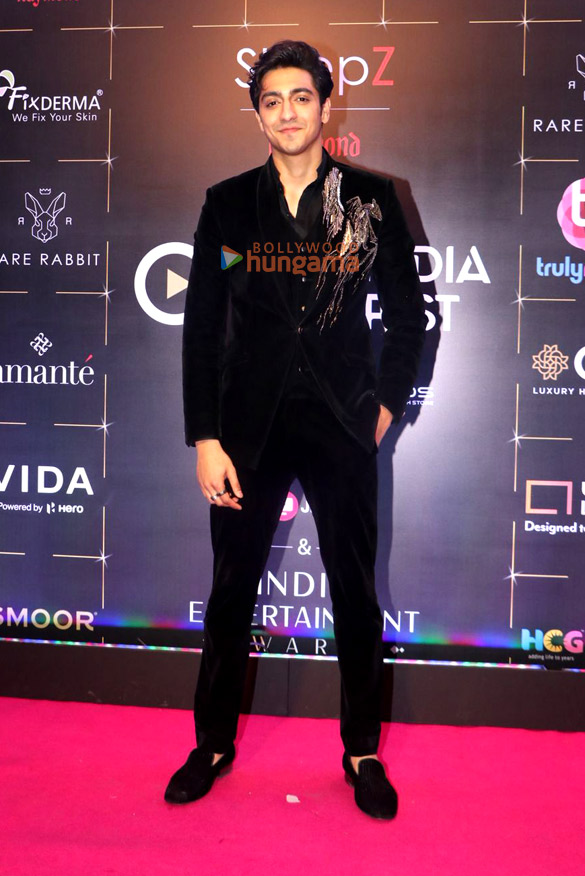 photos kriti sanon ameesha patel ahaan panday aneet padda elnaaz norouzi sanjeeda sheikh and others grace the red carpet and awards ceremony of bollywood hungama ott india fest 2025 1135 12