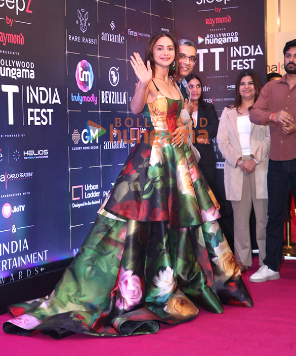 photos kriti sanon ameesha patel ahaan panday aneet padda elnaaz norouzi sanjeeda sheikh and others grace the red carpet and awards ceremony of bollywood hungama ott india fest 2025 12452 10 photos kriti sanon ameesha patel ahaan panday aneet padda elnaaz norouzi sanjeeda sheikh and others grace the red carpet and awards ceremony of bollywood hungama ott india fest 2025 12452 10