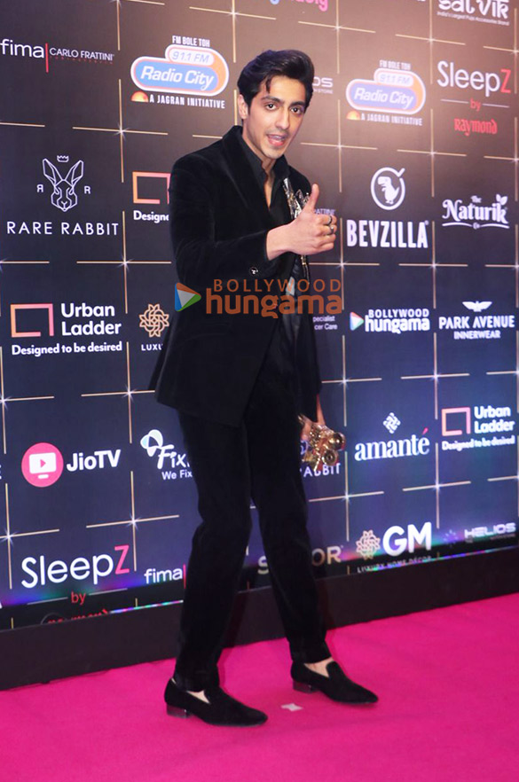 photos kriti sanon ameesha patel ahaan panday aneet padda vicky kaushal rakul preet singh and others grace the red carpet and 1 photos kriti sanon ameesha patel ahaan panday aneet padda vicky kaushal rakul preet singh and others grace the red carpet and 1