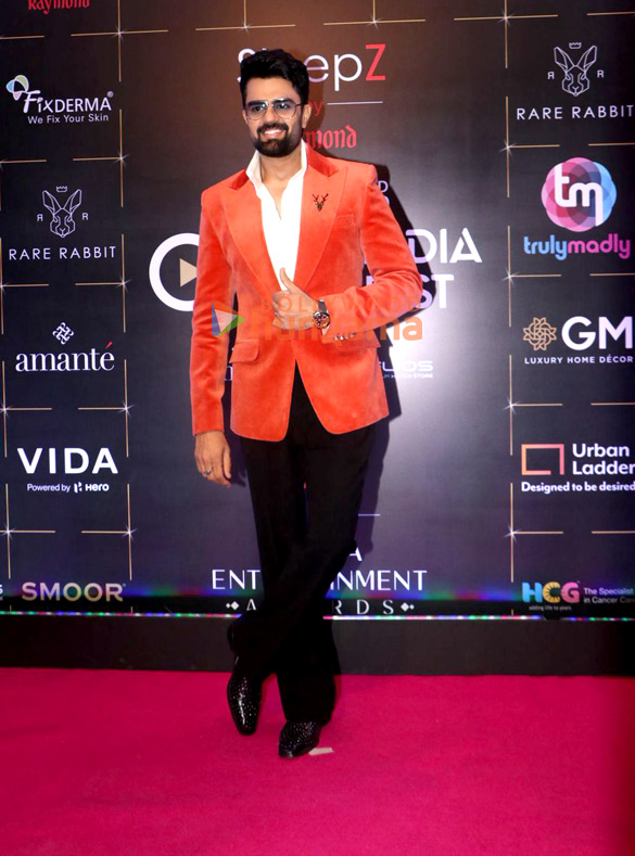 photos kriti sanon sanjeeda sheikh and others grace the red carpet and awards ceremony of bollywood hungama ott india fest 2025 9522 6 photos kriti sanon sanjeeda sheikh and others grace the red carpet and awards ceremony of bollywood hungama ott india fest 2025 9522 6