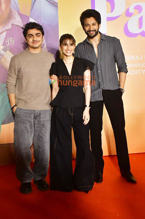 photos prajakta koli maniesh paul kunal khemu soha ali khan and others grace the premiere of single papa 1